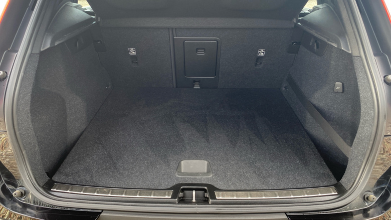 Volvo Xc40 1.5 T5 Recharge PHEV Inscription Pro 5dr Auto Estate